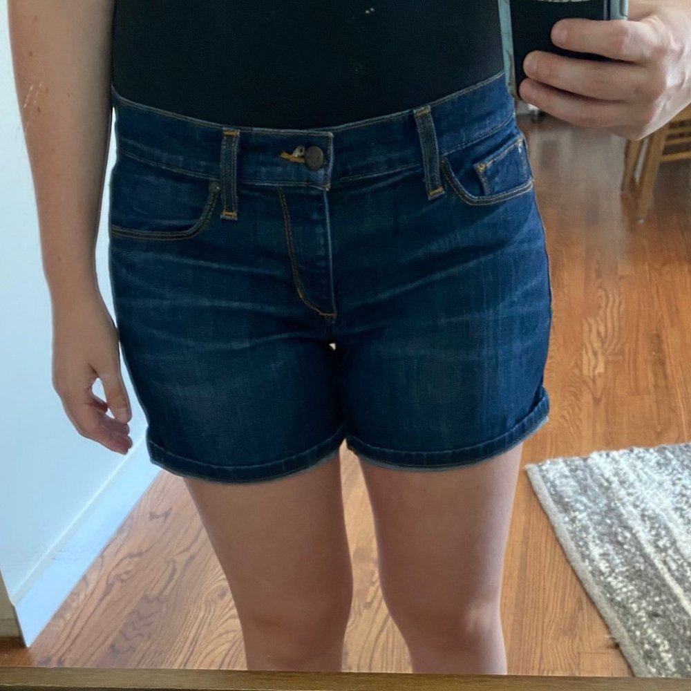 Joes Jeans Denim Short Size 28 Cuff or uncuffed
